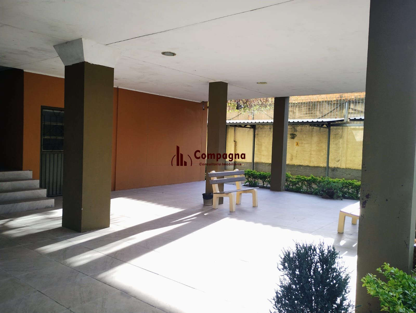 Apartamento de 1 dormitório, de frente, andar alto, elevador, vista para o Lago Guaíba. — foto 2