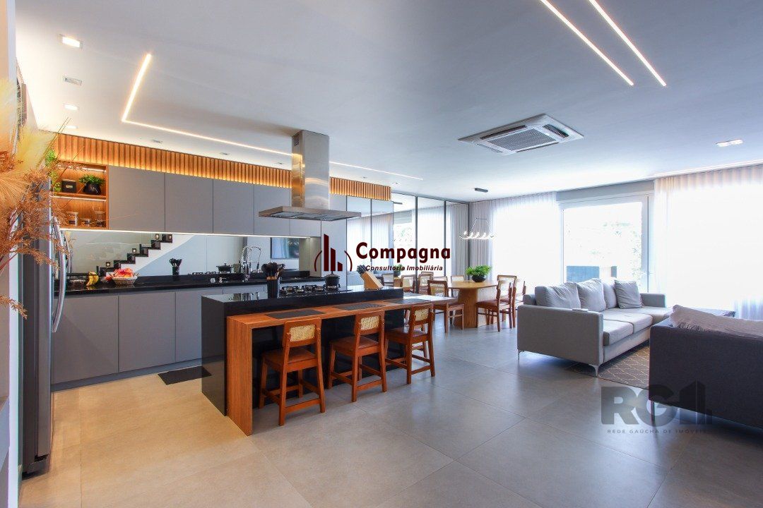 Excelente casa de condomínio na Vila Amalfi.