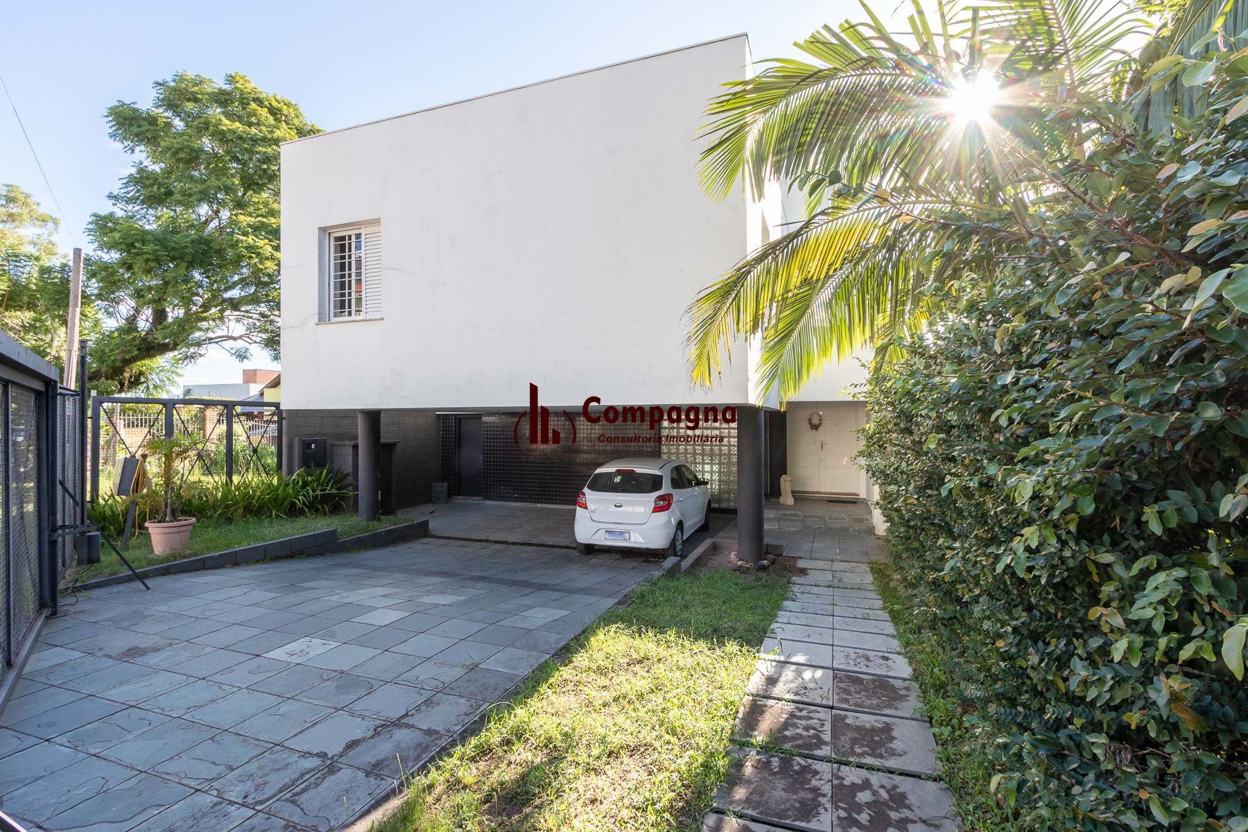 Casa para Venda - 470m², 3 dormitórios, sendo 1 suites, 6 vagas - Nonoai — foto 2