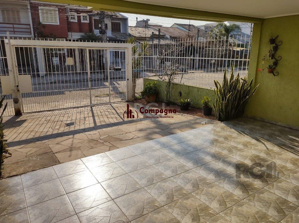 Casa para Venda - 167m², 3 dormitórios, sendo 1 suites, 7 vagas - Hípica — foto 3