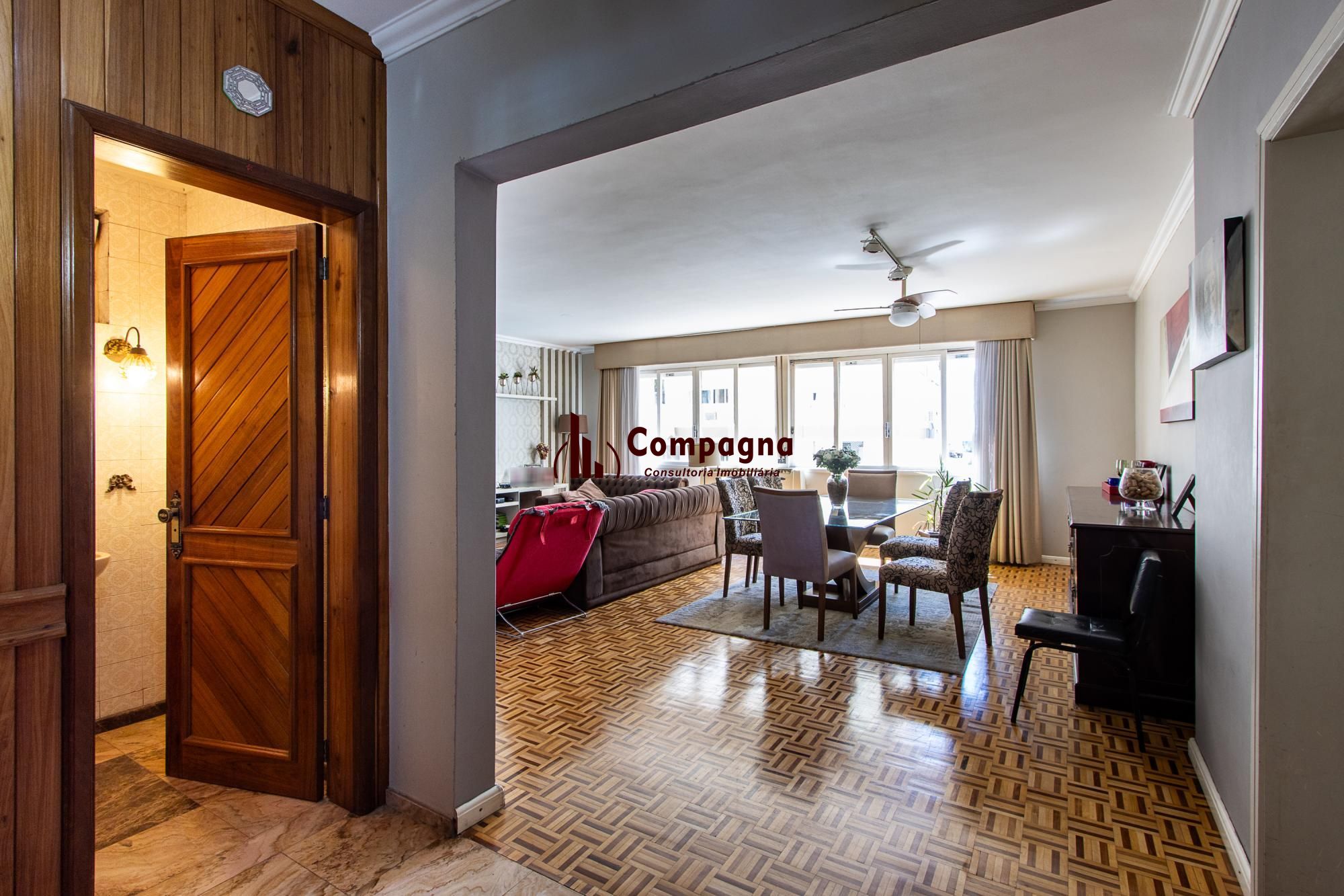 Apartamento 3 dormitorios com 168,65m2 privativos e uma vaga..