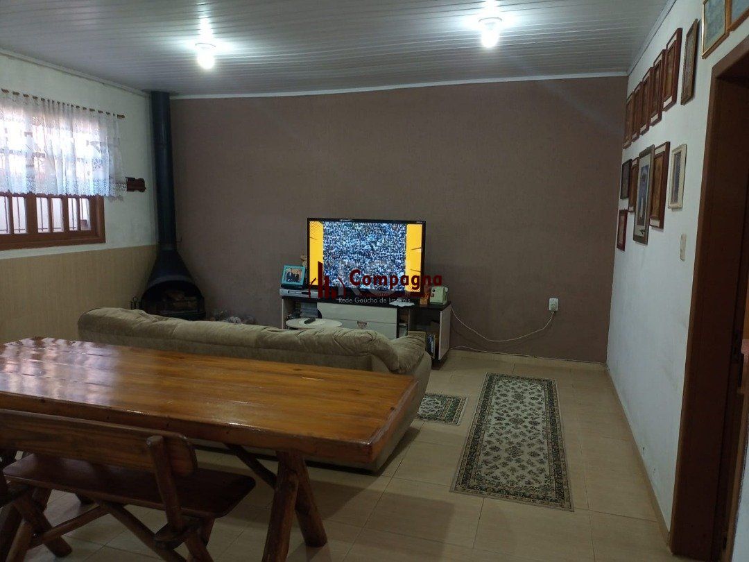 Casa para Venda - 180m², 3 dormitórios, sendo 1 suites, 2 vagas - Vila Nova — foto 2