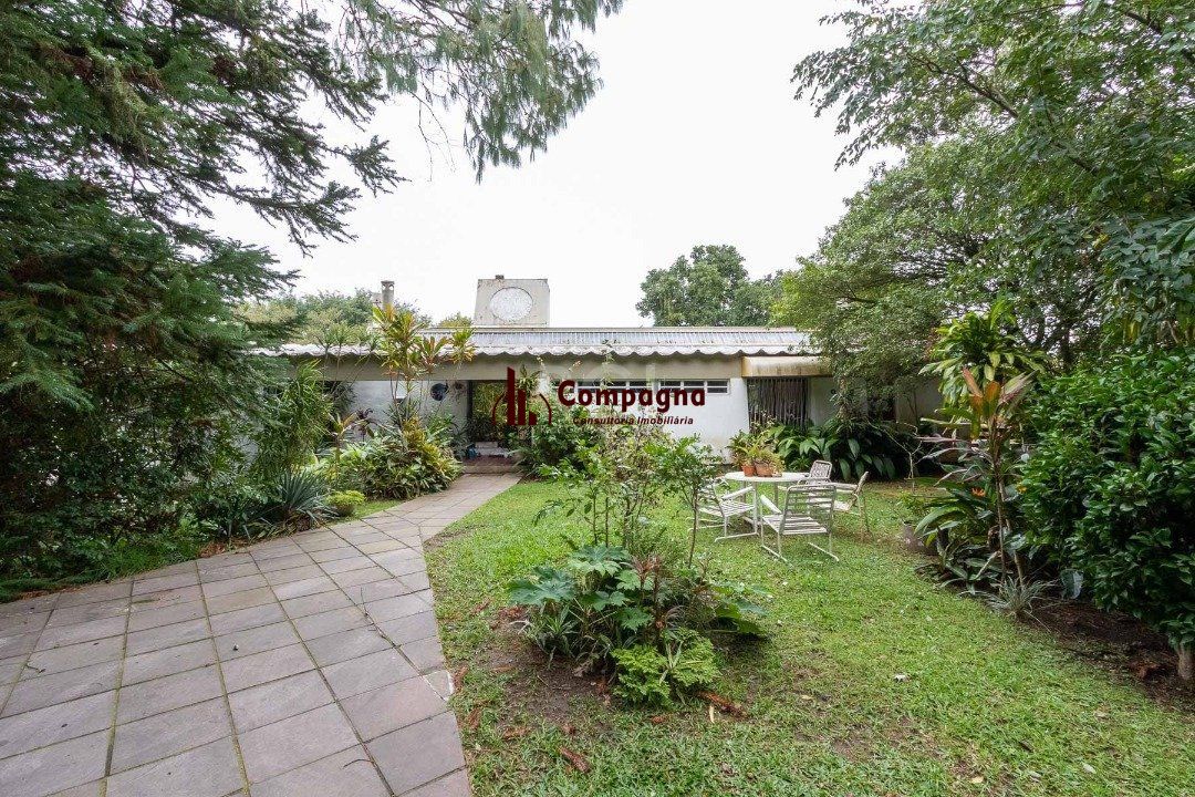Casa para Venda - 600m², 3 dormitórios, sendo 1 suites, 8 vagas - Vila Assunção — foto 2