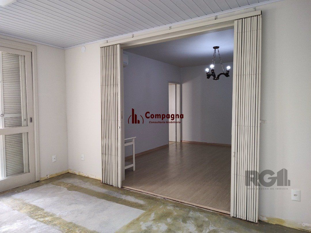 Apartamento Garden, 2 quartos, 1 suite, 2 banheiros, dependência de empregada - Bairro Petrópolis — foto 4