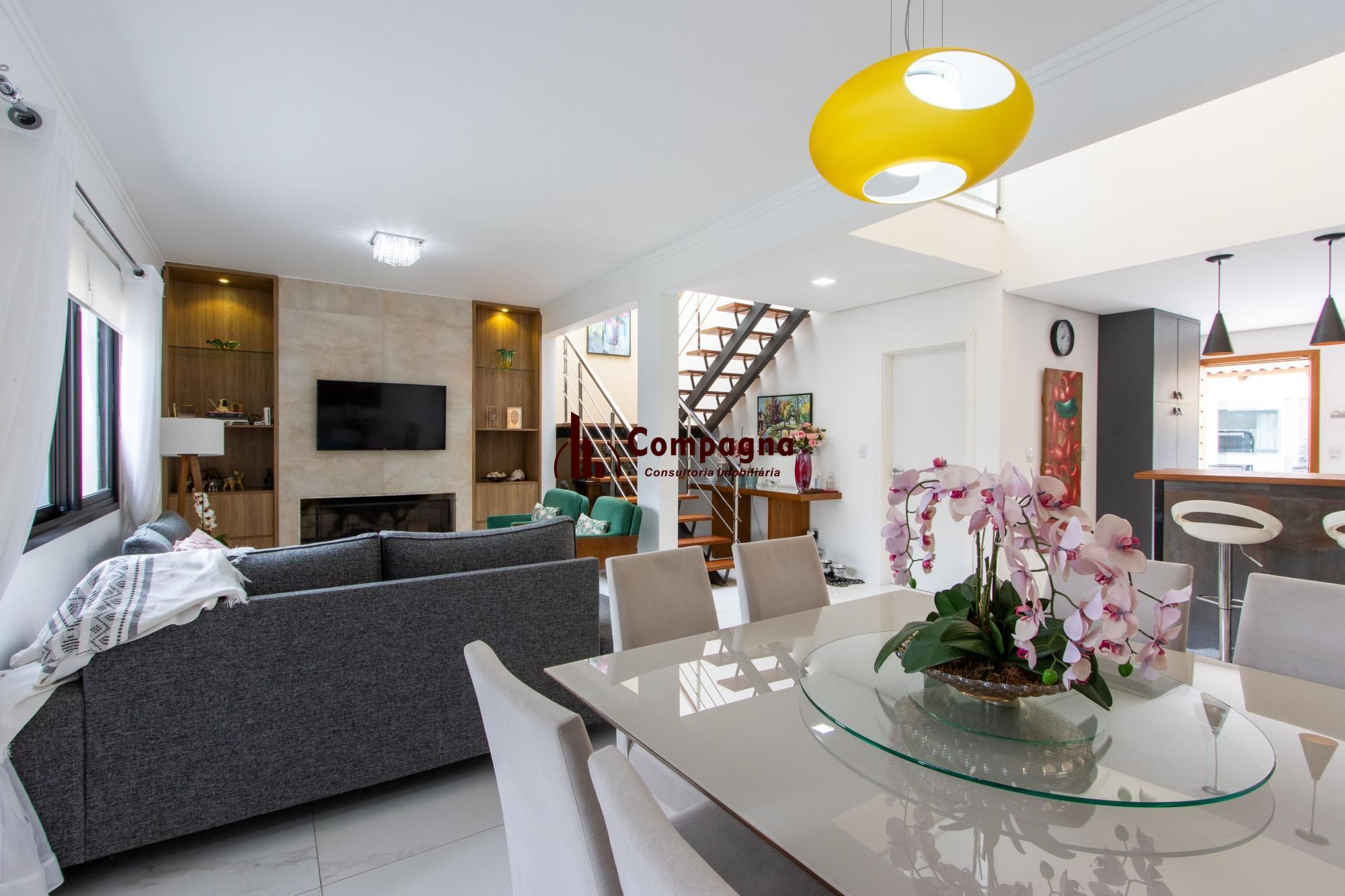 Excelente casa de alvenaria, 4 dormitórios, 2 suítes e 2 vagas de garagem. — foto 4