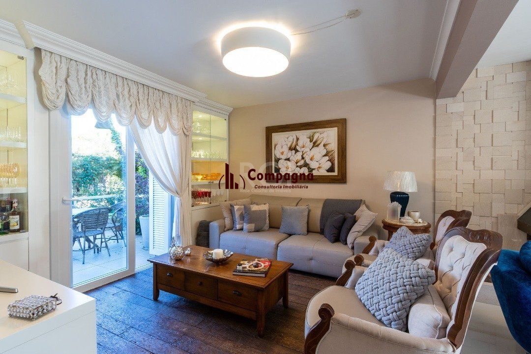 Casa Condominio para Venda - 240m², 4 dormitórios, sendo 1 suites, 2 vagas - Ipanema — foto 2