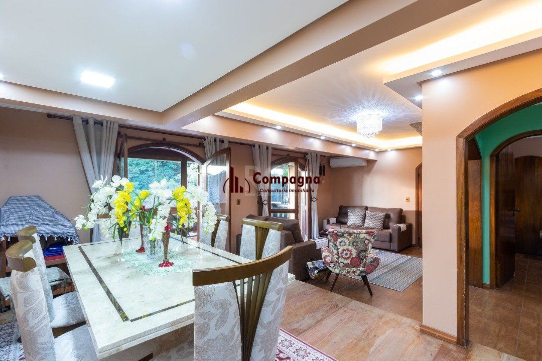 Casa para Venda - 232.5m², 3 dormitórios, sendo 1 suites, 4 vagas - Nonoai — foto 4