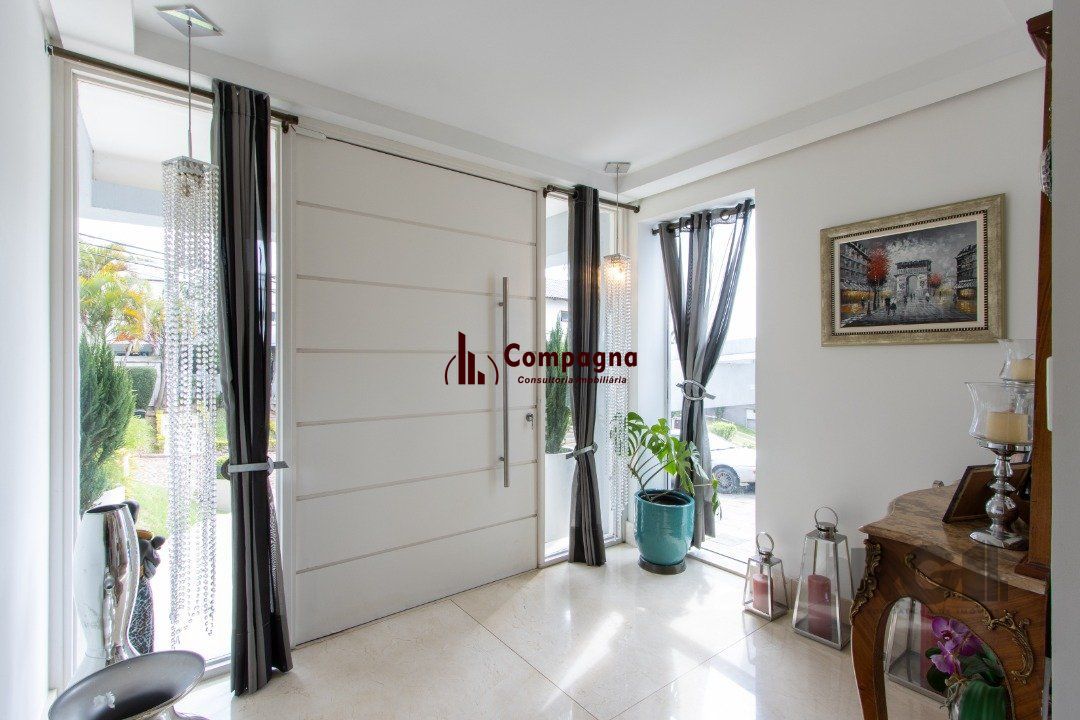 Casa em condominio . com 6 suites, sendo 3 suítes master com closet e hidro. — foto 4