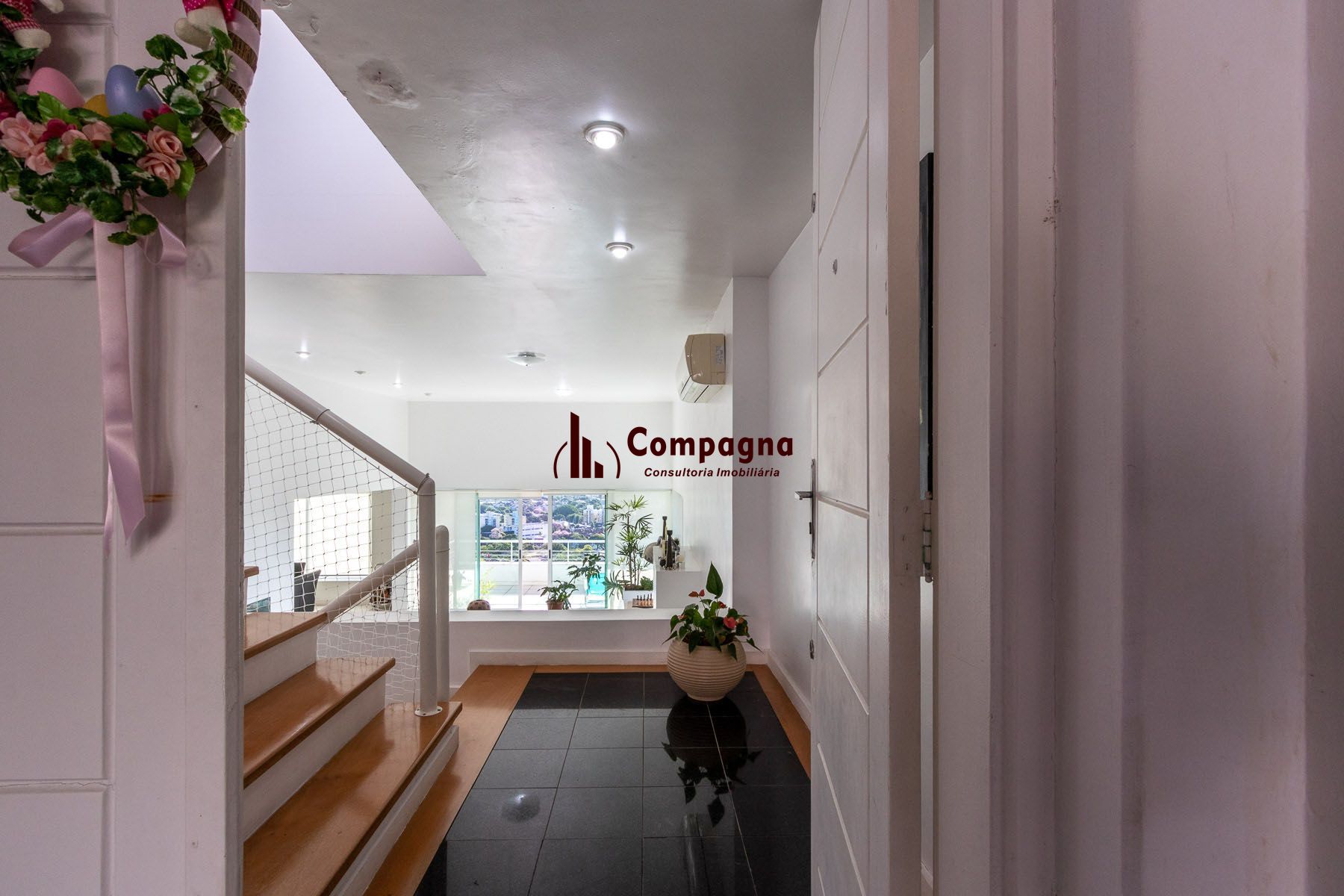 Casa para Venda - 470m², 3 dormitórios, sendo 1 suites, 6 vagas - Nonoai — foto 5