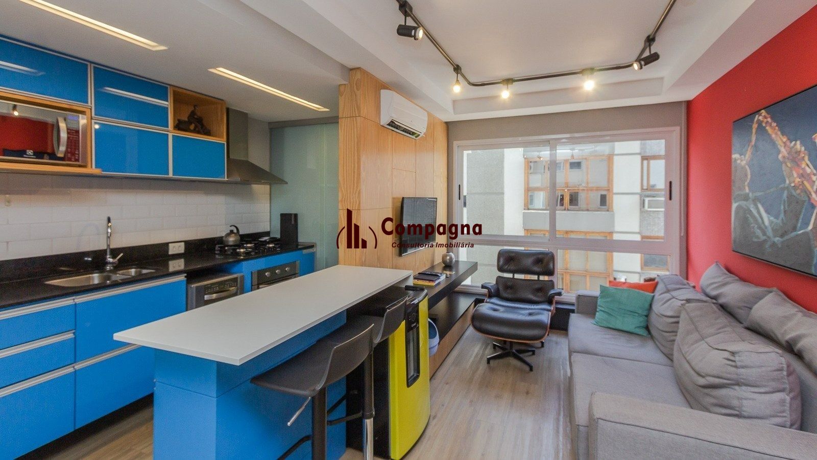 Apartamento 2 dormitórios, 1 suíte, 2 vagas, Petrópolis, Porto Alegre. — foto 2