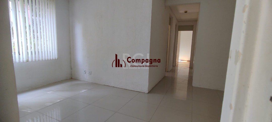 Apartamento com 3 dormitórios, 1 banheiro social e 1 vaga/box — foto 4
