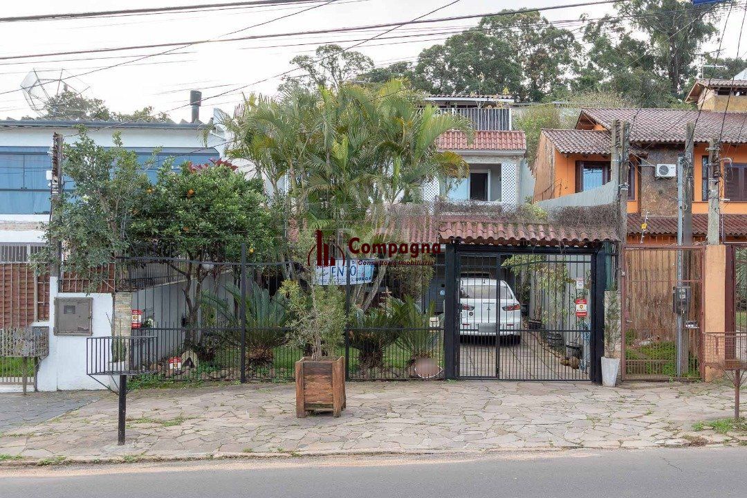 Casa para Venda com 3 dormitórios, sendo 1 suites e 4 vagas no bairro Ipanema