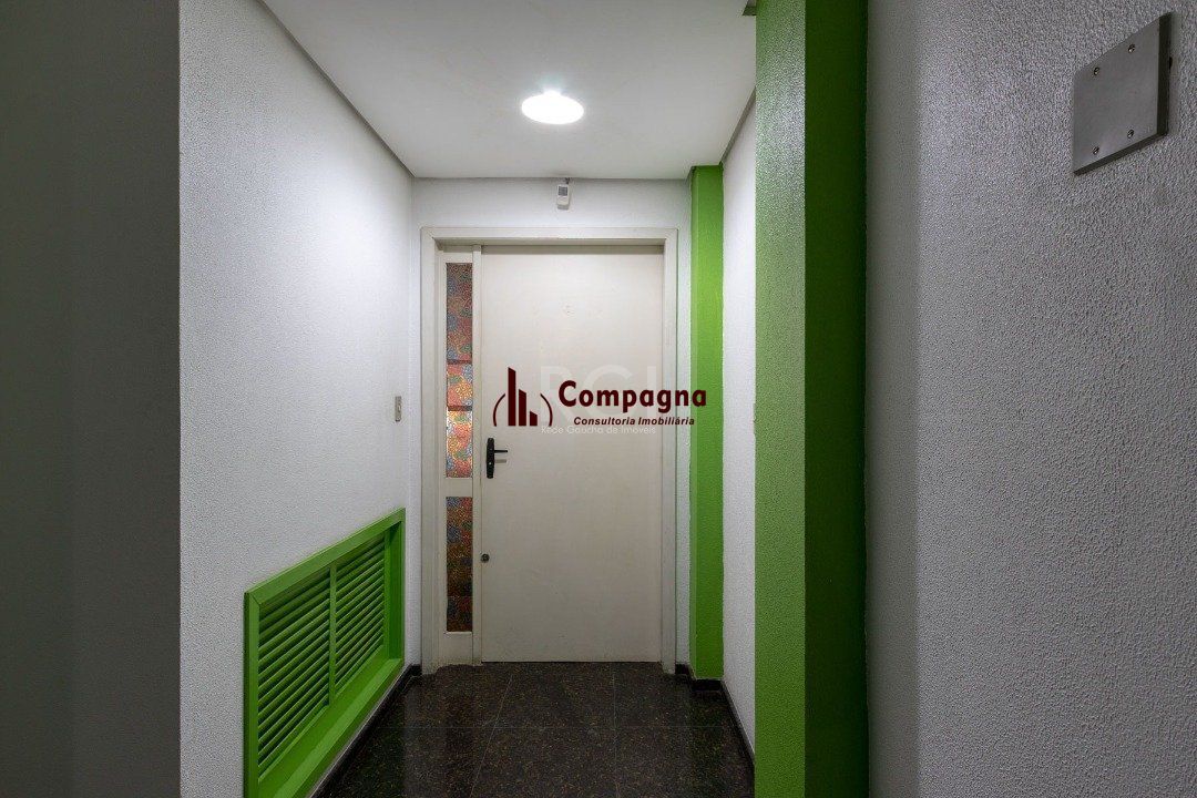 Conjunto/Sala para Venda - 42m², 0 dormitórios, Centro Histórico — foto 2