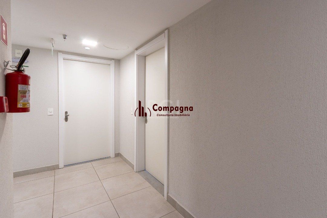 Conjunto/Sala para Venda - 56.37m² 1 vaga - Cristal — foto 2