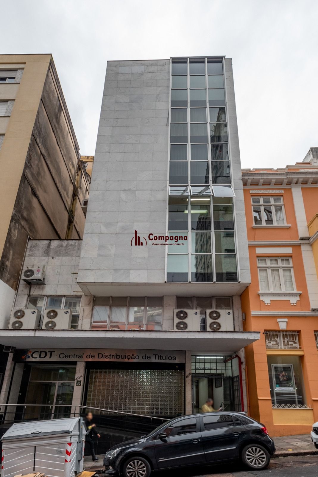 Sala Comercial à venda, 89m², Centro Histórico - Porto Alegre