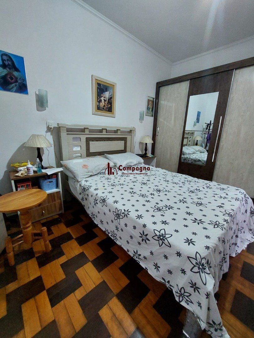 Casa para Venda - 184m², 3 dormitórios, sendo 1 suites, 4 vagas - Cristal — foto 3