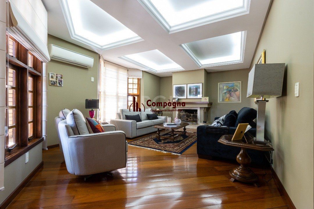 Casa de Condomínio 4 quartos à venda, 445m², Nonoai - Porto Alegre