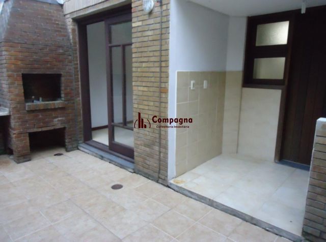 Casa condomínio, 3 dormitórios, 1 suíte, 2 vagas — foto 2