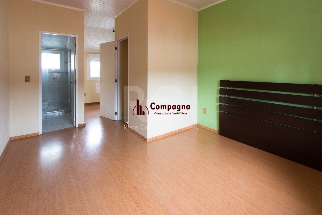 Casa Condominio para Venda - 92.32m², 3 dormitórios, sendo 1 suites, 2 vagas - Cristal