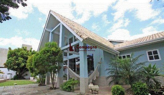 Casa para Venda - 350m², 4 dormitórios, sendo 1 suites, 4 vagas - Guarujá