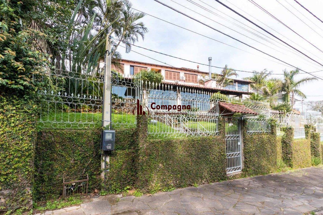 Casa para Venda - 500m², 4 dormitórios, sendo 1 suites, 4 vagas - Vila Conceição — foto 2