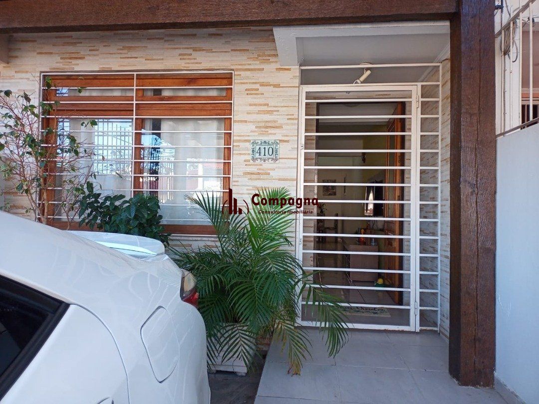Casa para Venda - 131.92m², 2 dormitórios, sendo 2 suites, Guarujá