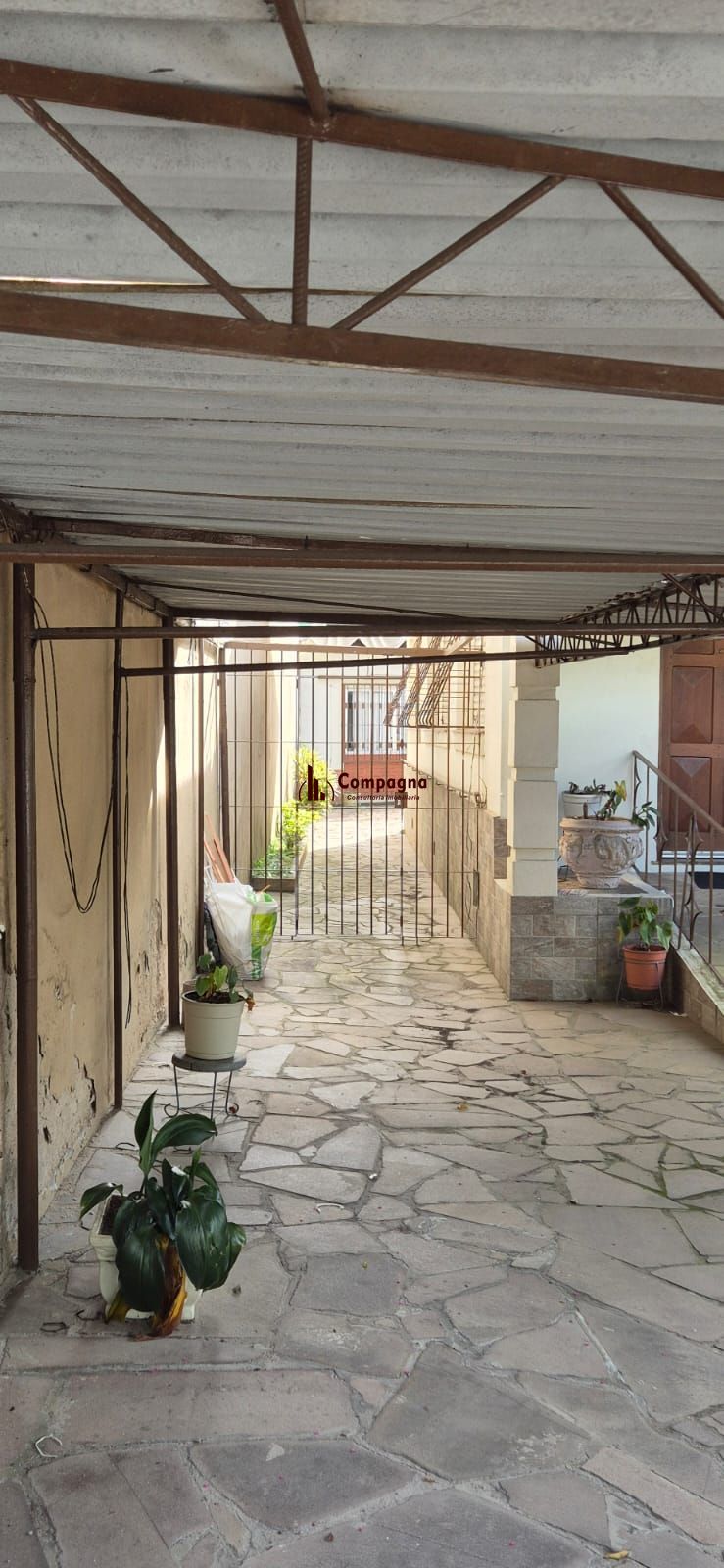 Terreno com excelente localização, medindo : — foto 3