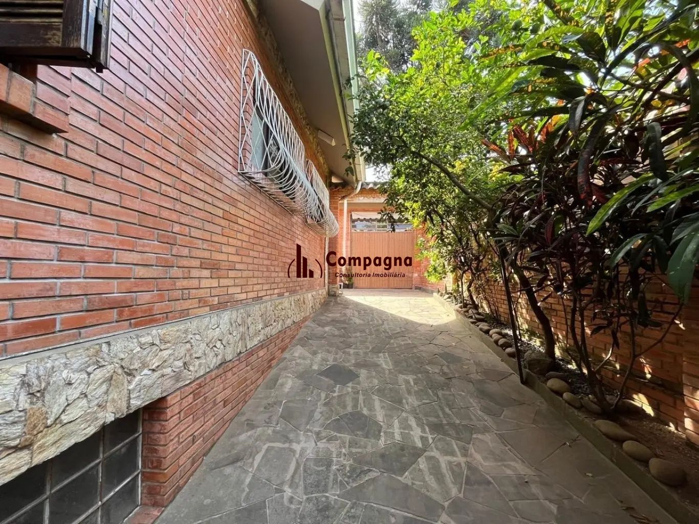 Casa com 4 quartos e 2 lareiras no bairro Belém Velho — foto 4