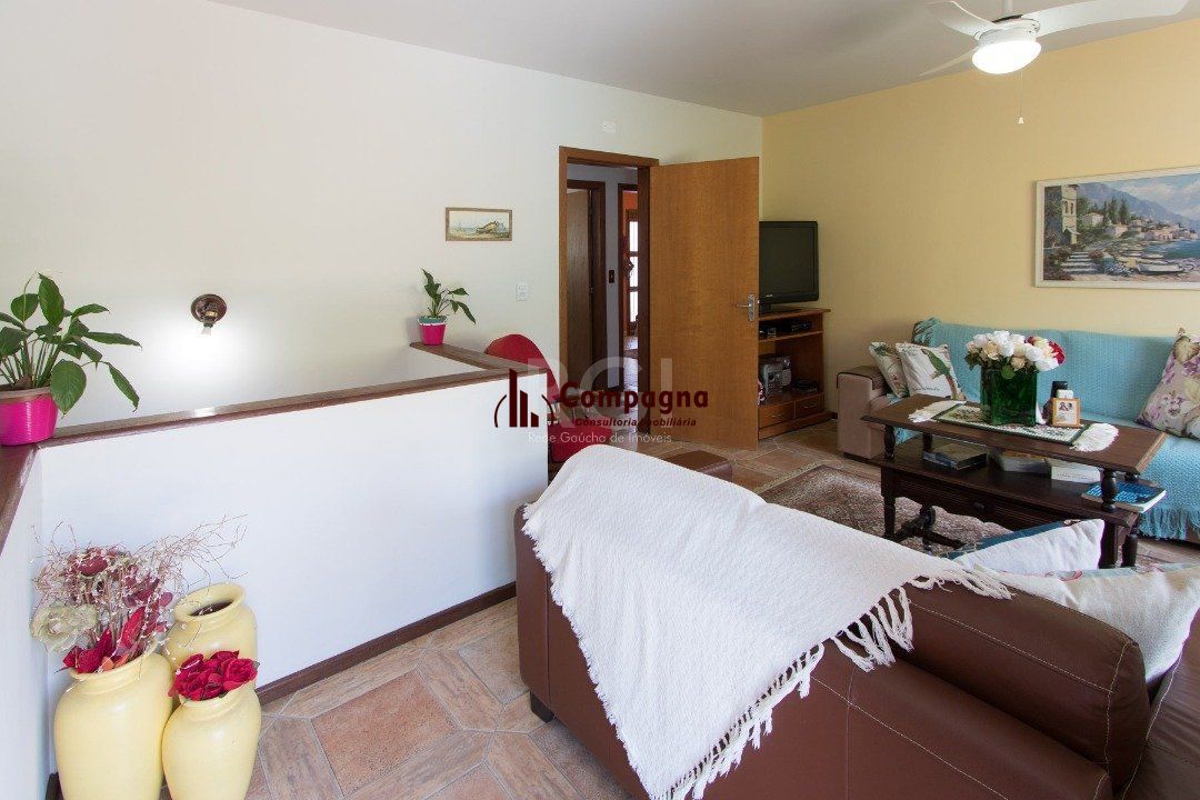 Casa para Venda - 211m², 3 dormitórios, 3 vagas - Vila Nova — foto 3