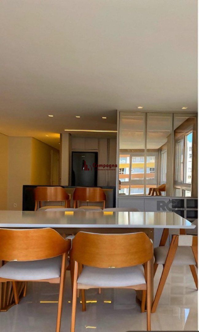 Apartamento 3 dormitórios, bairro Navegantes. — foto 2