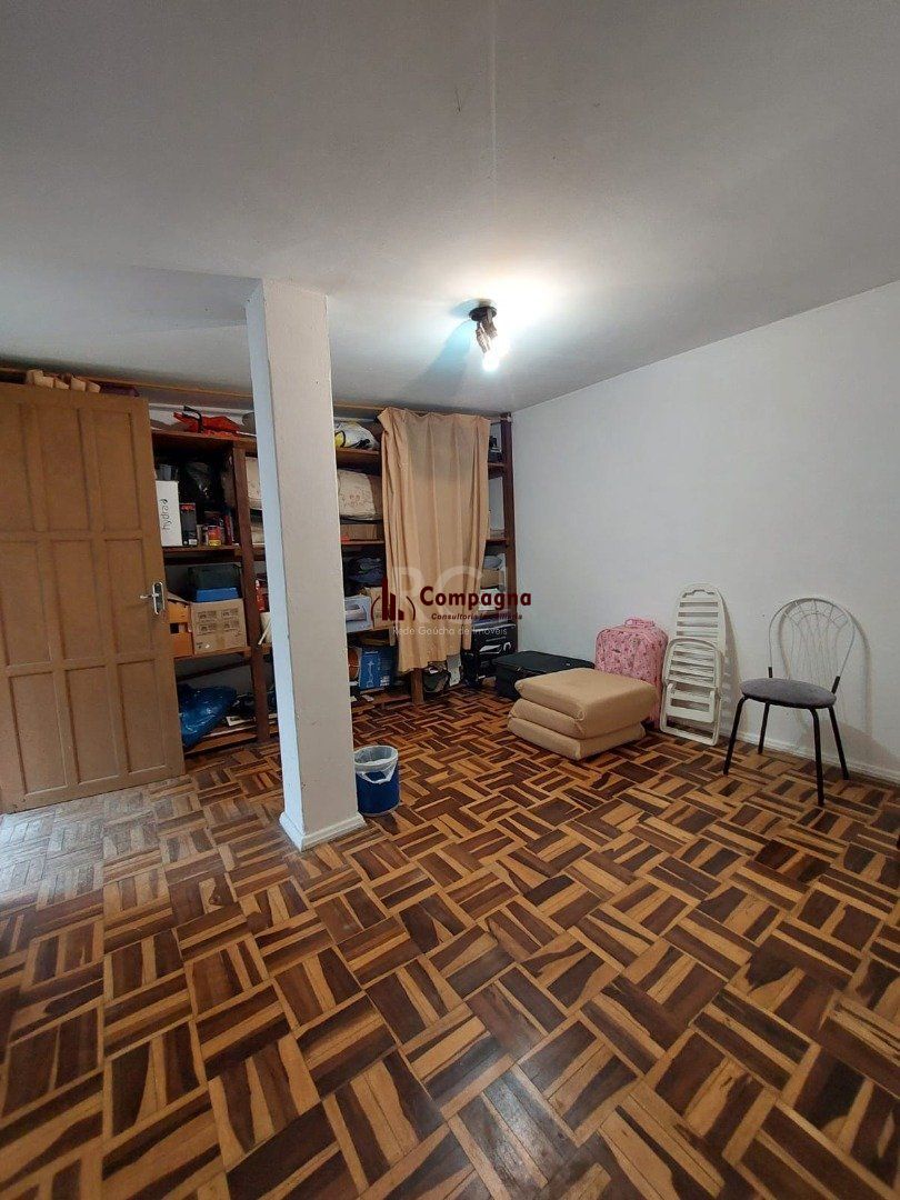 Casa para Venda - 184m², 3 dormitórios, sendo 1 suites, 4 vagas - Cristal — foto 5