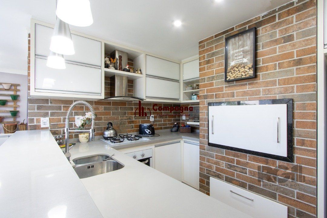 Apartamento reformado de 124m² privativos- 3 dormitórios sendo 1 suíte no bairro Medianeira — foto 5