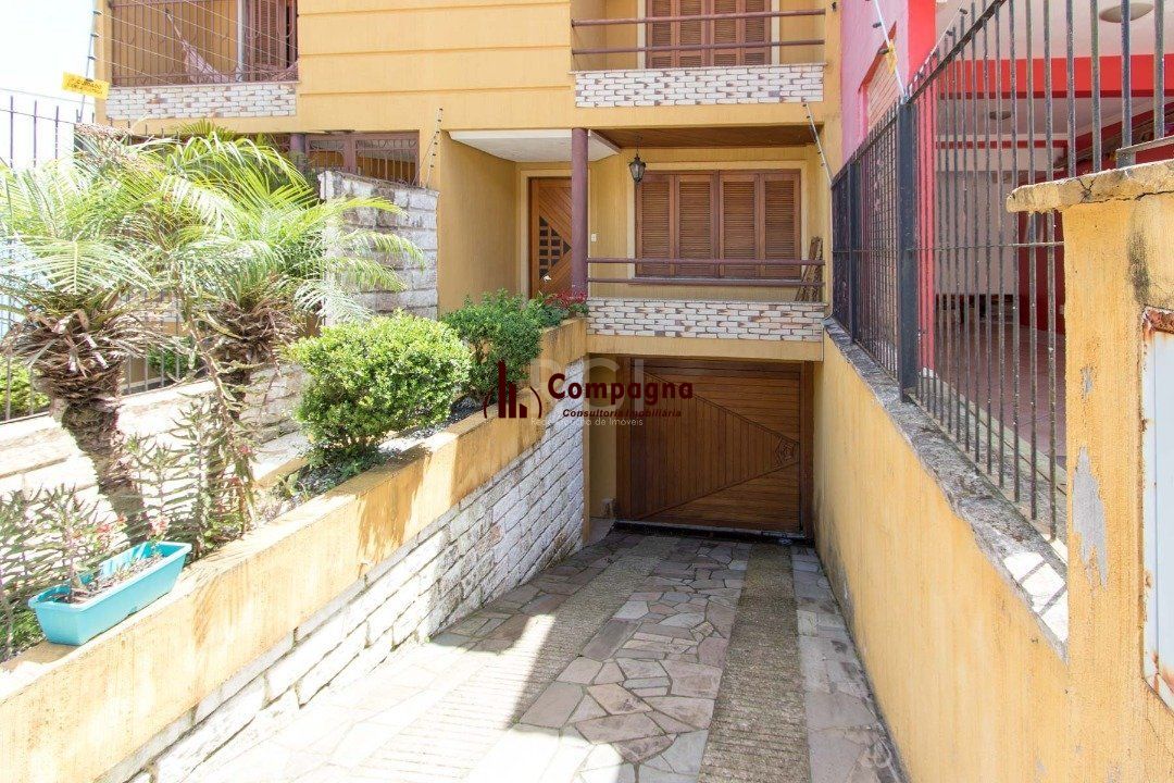 Casa para Venda - 204.75m², 3 dormitórios, sendo 1 suites, 3 vagas - Ipanema — foto 2