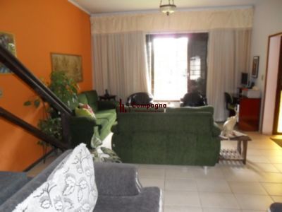 Casa para Venda - 270m², 5 dormitórios, sendo 1 suites, Guarujá — foto 2