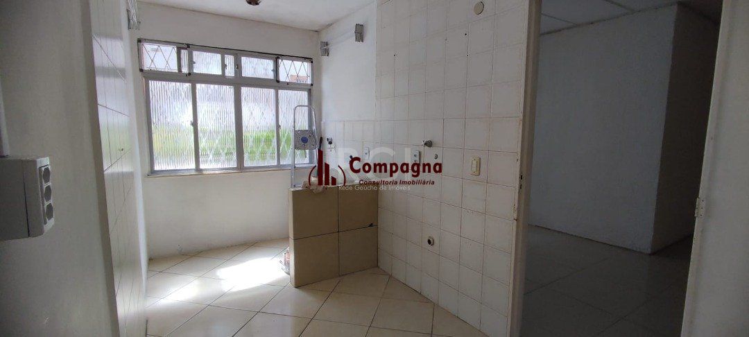 Apartamento com 3 dormitórios, 1 banheiro social e 1 vaga/box — foto 3