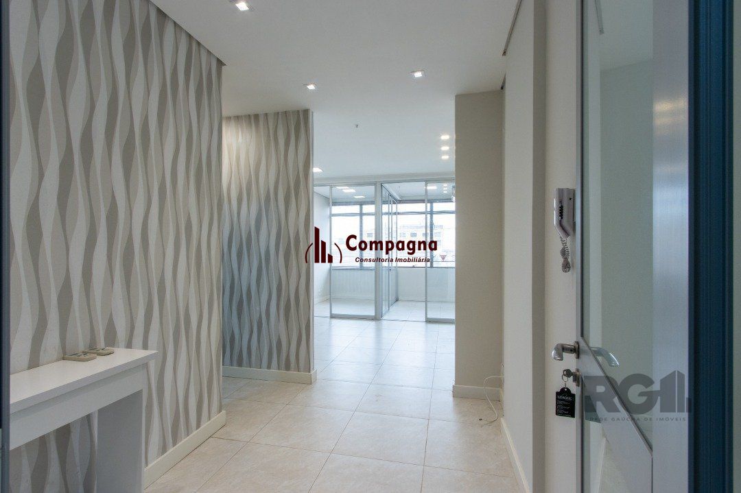 Sala Comercial à venda, 33m², Floresta - Porto Alegre — foto 2