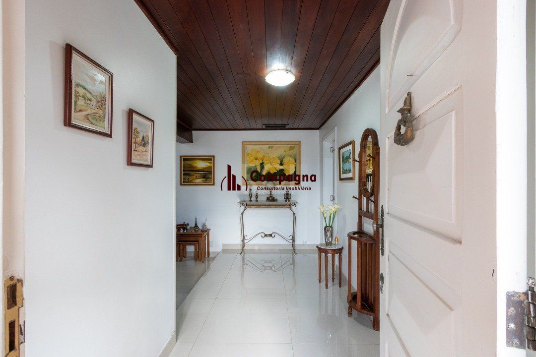 Casa para Venda - 300m², 4 dormitórios, sendo 2 suites, 4 vagas - Vila Assunção — foto 4