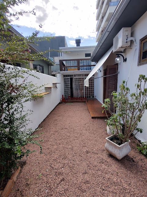 Casa térrea à Venda - Tristeza, 2 Quartos, 60 m² - Porto Alegre