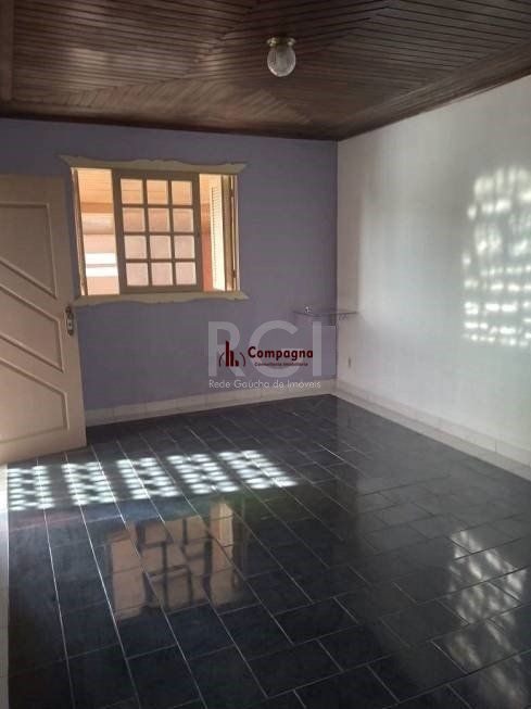 Casa térrea 3 quartos - Bairro Ponta Grossa