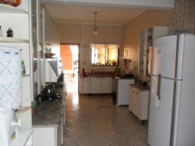 Casa para Venda - 270m², 5 dormitórios, sendo 1 suites, Guarujá — foto 5