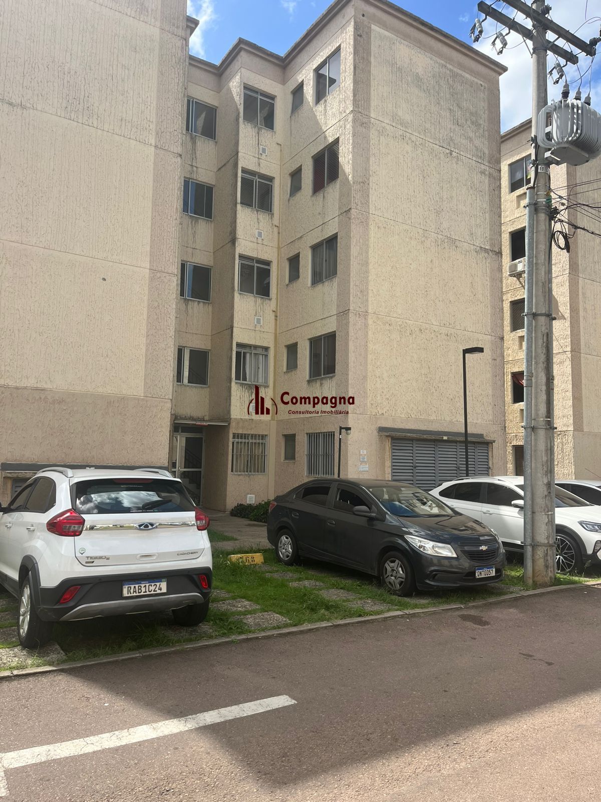 Apto 2 Dormitórios, Sala, Cozinha, Banheiro, semimob, 01 vaga garagem-rotativa — foto 4