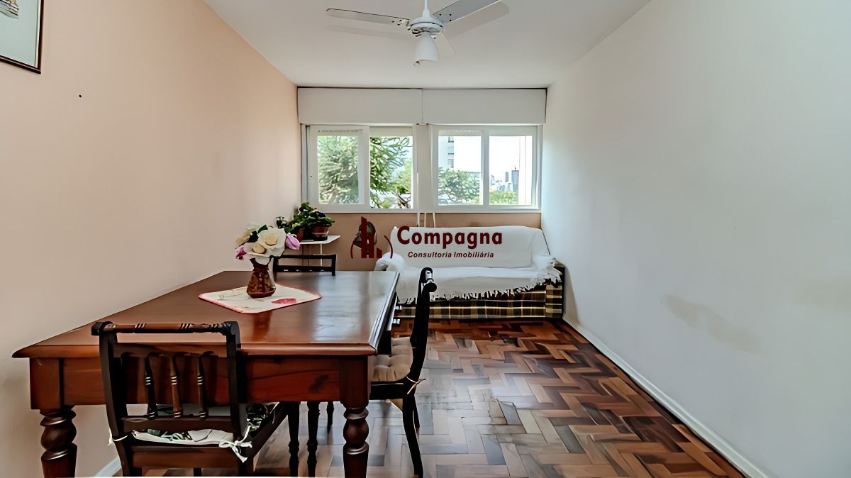 Vende-se apartamento com 3 quartos - Petrópolis