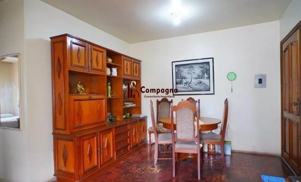 Vende-se apartamento com 2 quartos, e 1 vaga – Passo da Areia — foto 2