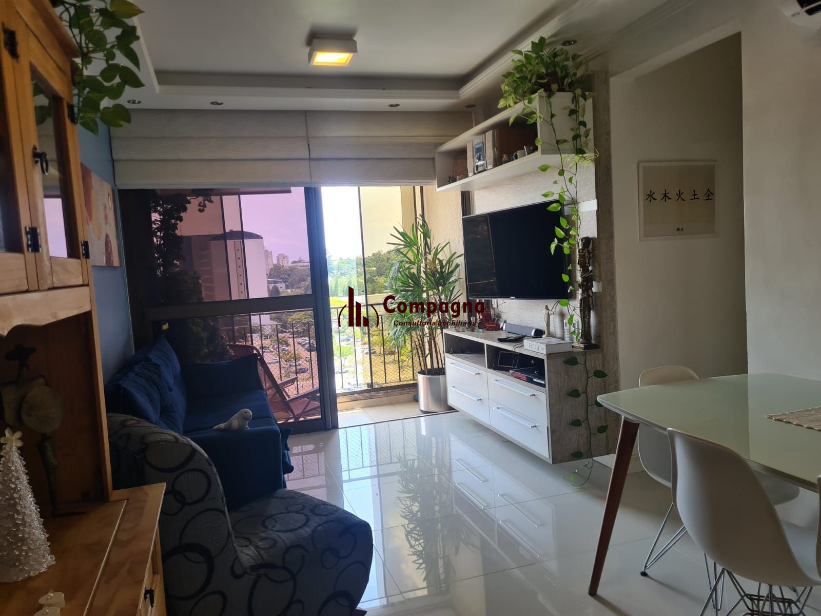 Vende-se apartamento com 3 quartos (1 suíte), 71 m² privativos e 2 vagas – Partenon — foto 3
