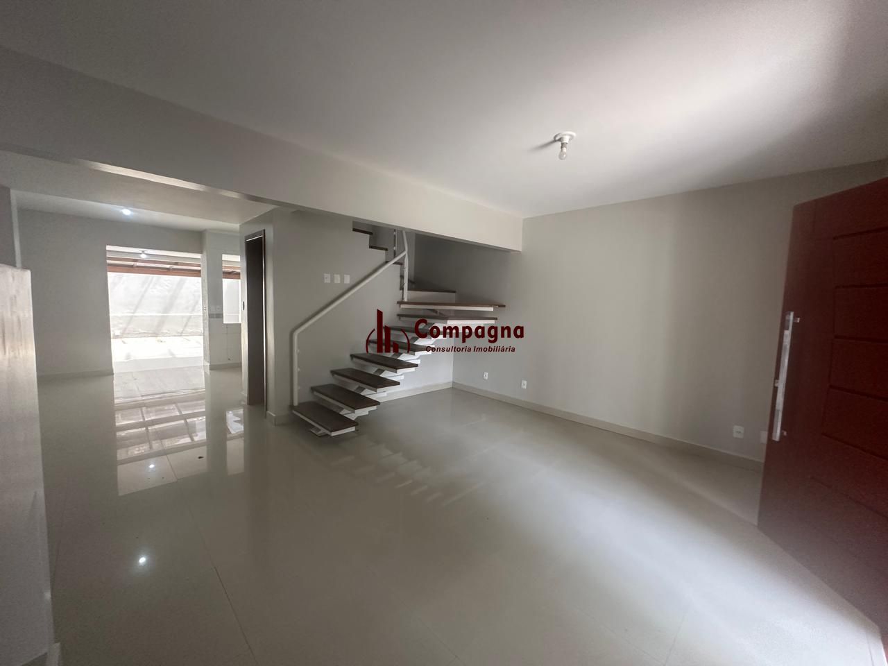 Vende-se casa com 4 suítes, 184m² e 4 vagas – Chácara das Pedras — foto 2