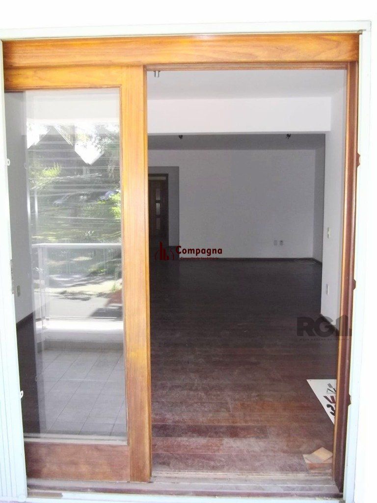 Apartamento 2 dormitórios, 1 suíte, 1 vaga - 90m² de área privativa no Bairro Mont Serrat — foto 5