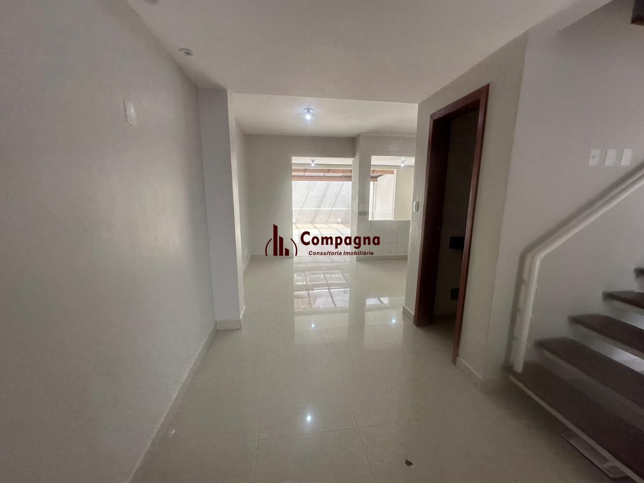 Vende-se casa com 4 suítes, 184m² e 4 vagas – Chácara das Pedras — foto 3