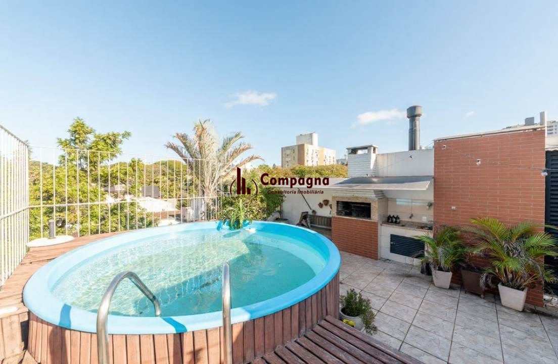 Vende-se cobertura com 4 quartos (1 suíte), 245 m² e 2 vagas – Boa Vista