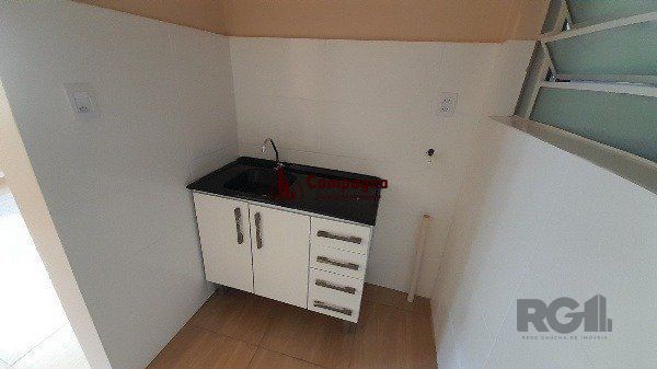 Vende-se belo Studio reformado próximo a Santa Casa, sol da manhã em andar alto - 31m² - Centro Histórico — foto 5