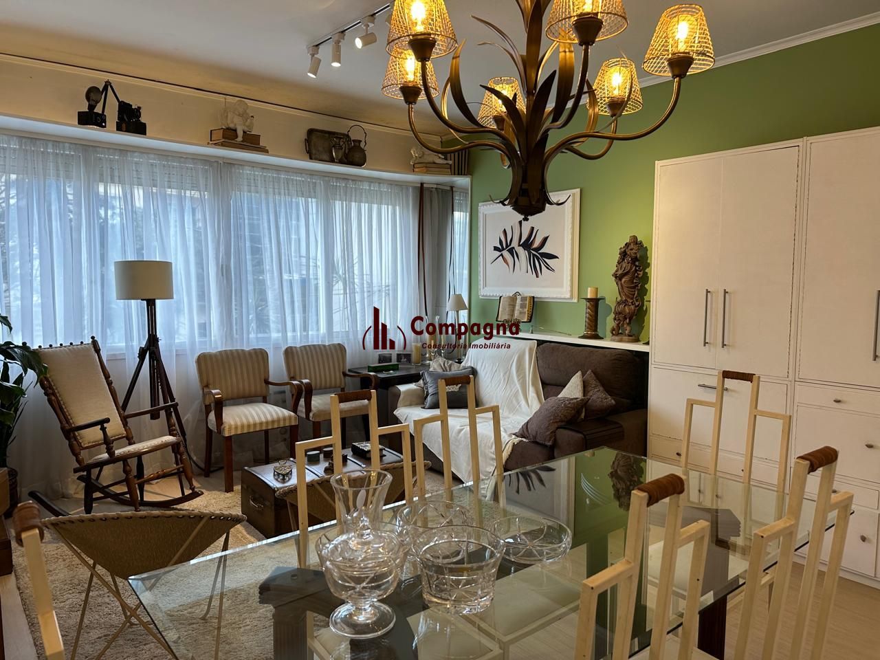 Vende-se apartamento com 3 quartos(1 suíte), 114m² e 1 vaga - Moinhos de Vento — foto 2